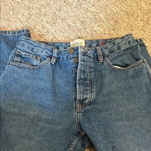 Sezane Blue Relaxed Jeans with Classic Denim Style